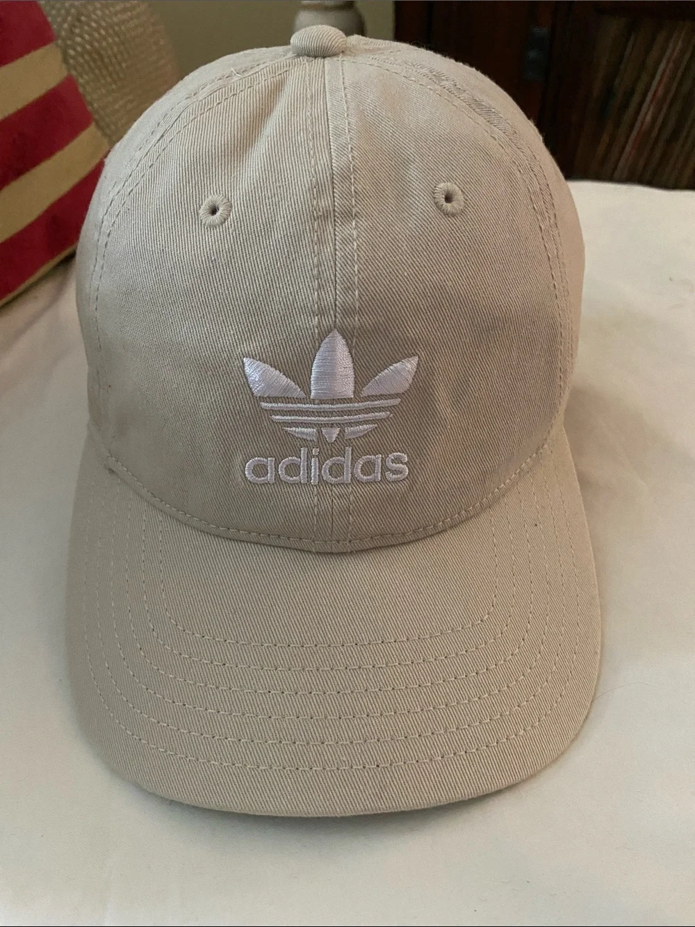 ADIDAS Beige UNISEX Baseball Cap with White Trefoil! In excellent condition!